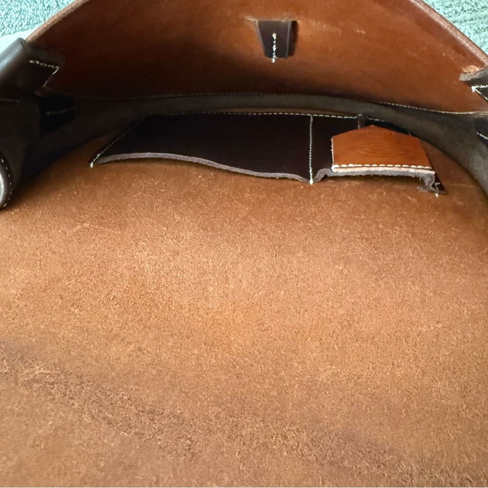 Filson x Ranchlands Crossbody Saddle Bag - Picture 8 of 12